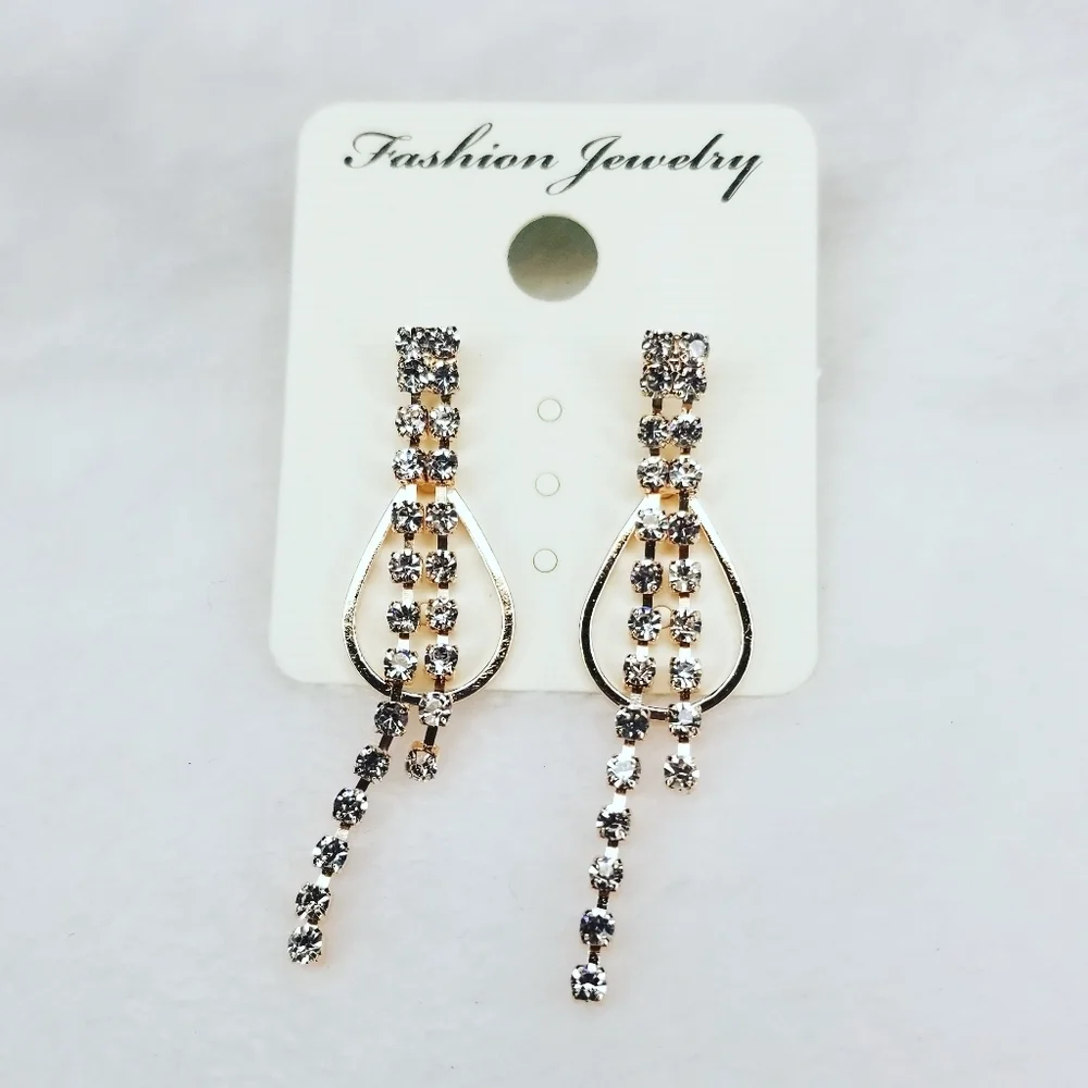 5 for $15 earrings - Picture 4 of 8